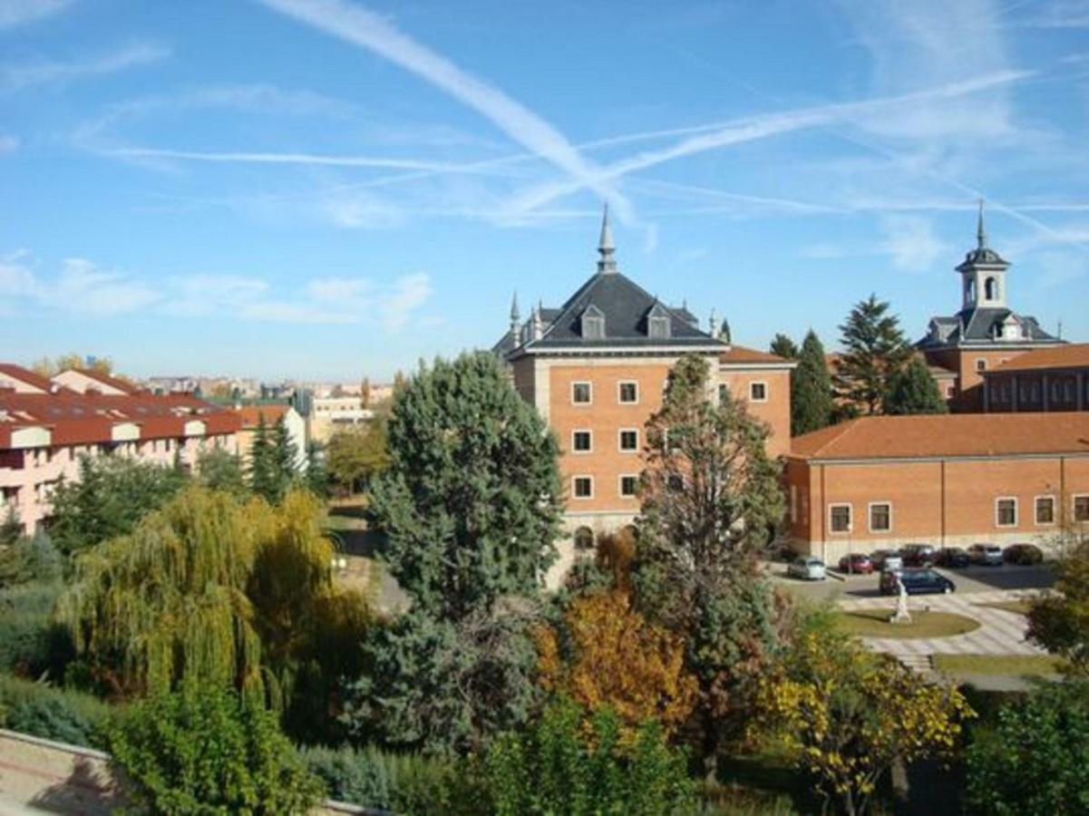 Alameda Del Tormes Apartment Санта Марта де Тормес Екстериор снимка